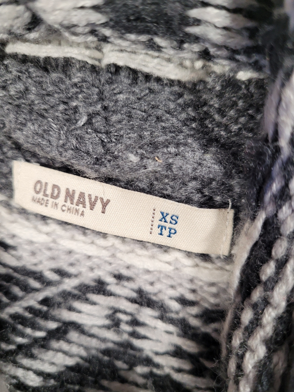 Old Navy Gray and White Patterned Open-Front Cardigan - Picture 2 of 5
